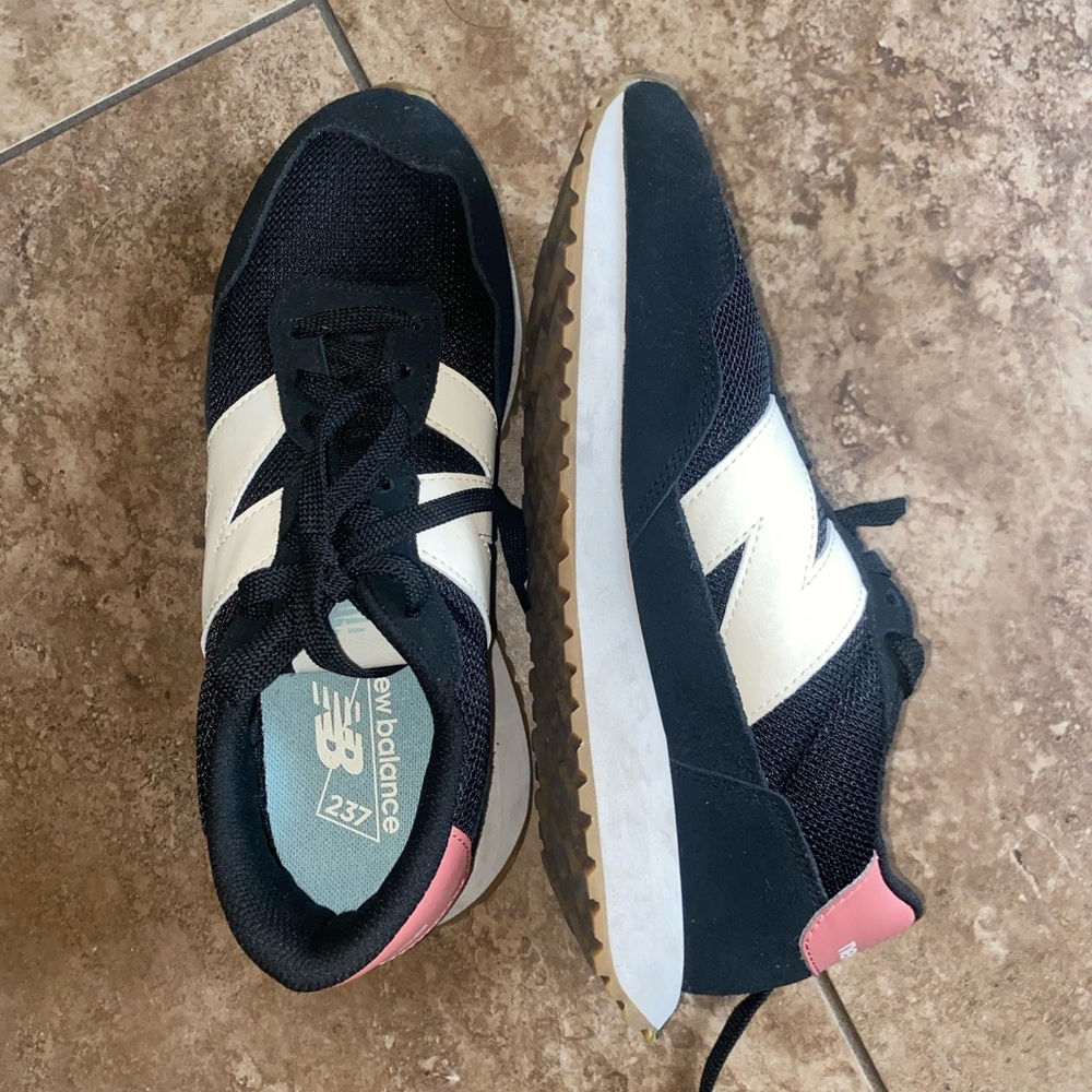 New Balance The Intelligent Choice 237